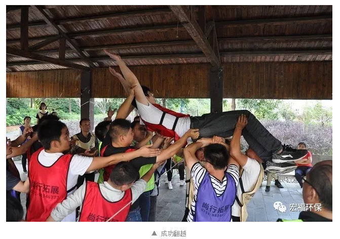 5bc03a5c5b8d8.png blob.png